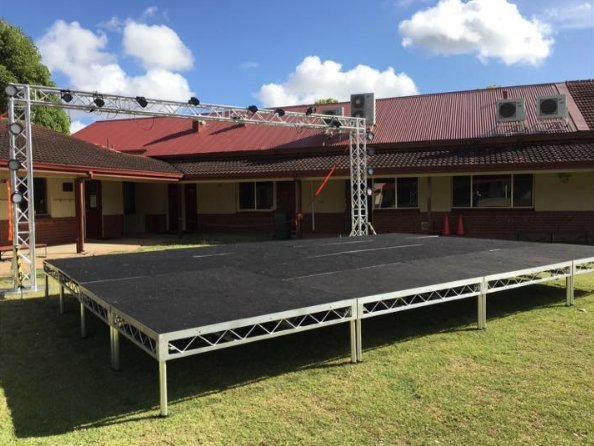 Hire Portable Stage for Outdoor & Indoor Events